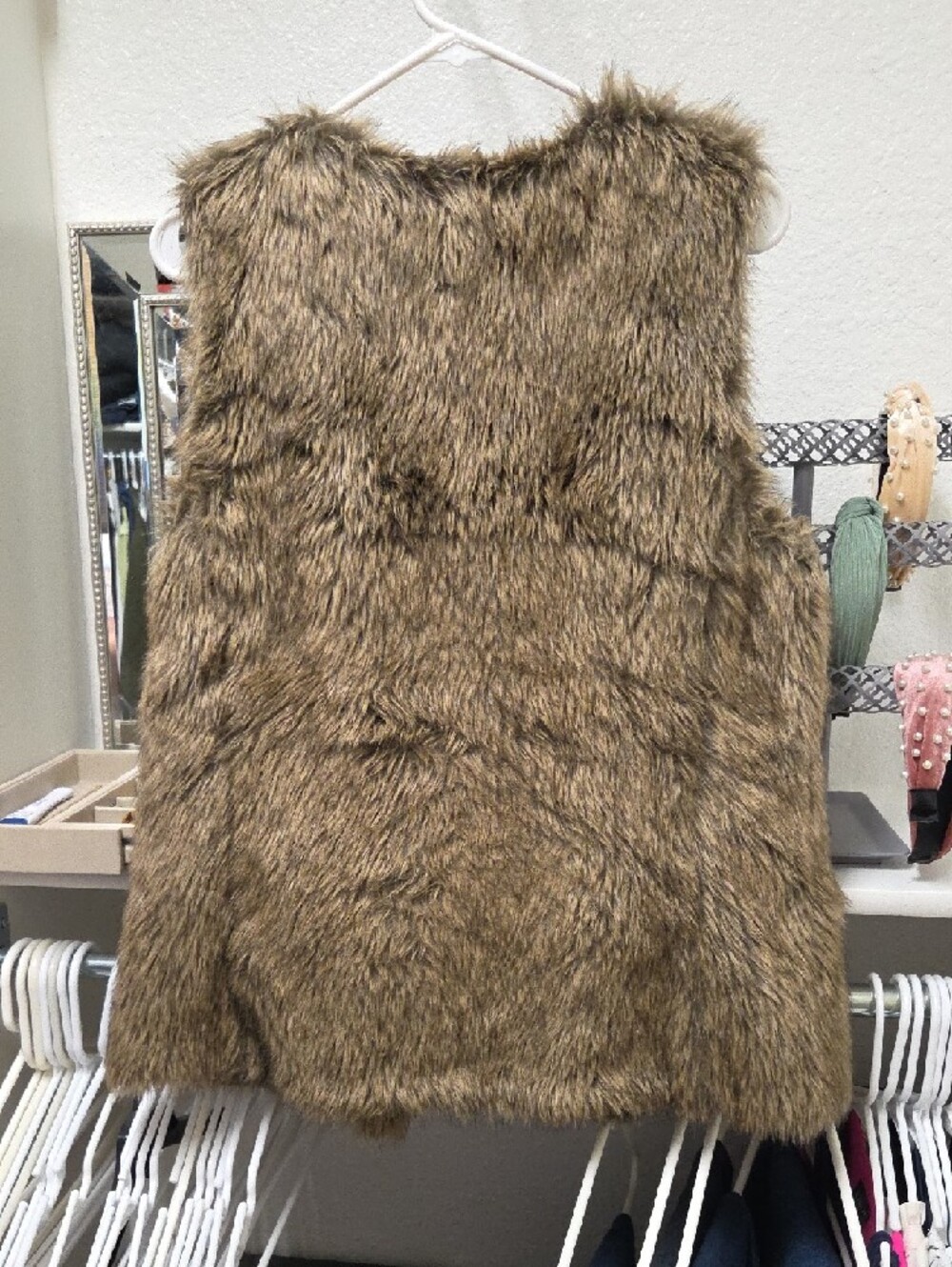 Old Navy Faux Fur Vest in Taupe Brown - Picture 2 of 3
